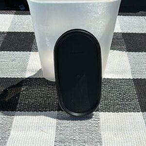 Tupperware Modular Mates #4 w/Black Lid.